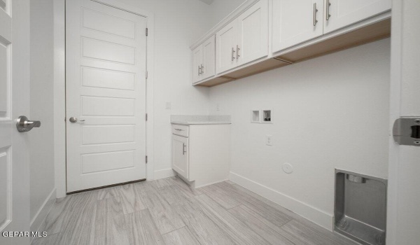 12816 Prestbury Avenue, El Paso, TX 79928, 4 Habitaciones Habitaciones , ,1 BañoBaños,Residential,En Venta,12816 Prestbury Avenue,919155