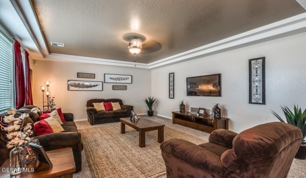 12800 De La Rosa Avenue, El Paso, TX 79928, 5 Bedrooms Bedrooms, ,2 BathroomsBathrooms,Residential,For Sale,12800 De La Rosa Avenue,919183