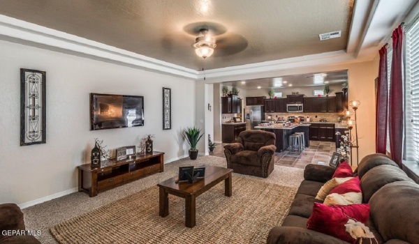 12800 De La Rosa Avenue, El Paso, TX 79928, 5 Bedrooms Bedrooms, ,2 BathroomsBathrooms,Residential,For Sale,12800 De La Rosa Avenue,919183