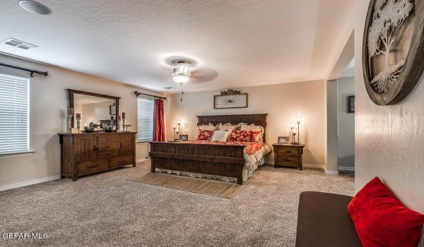 12800 De La Rosa Avenue, El Paso, TX 79928, 5 Bedrooms Bedrooms, ,2 BathroomsBathrooms,Residential,For Sale,12800 De La Rosa Avenue,919183