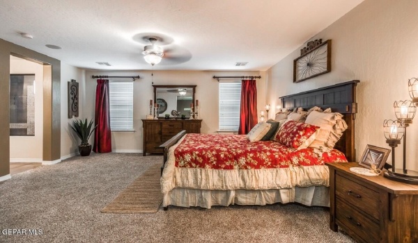 12800 De La Rosa Avenue, El Paso, TX 79928, 5 Bedrooms Bedrooms, ,2 BathroomsBathrooms,Residential,For Sale,12800 De La Rosa Avenue,919183