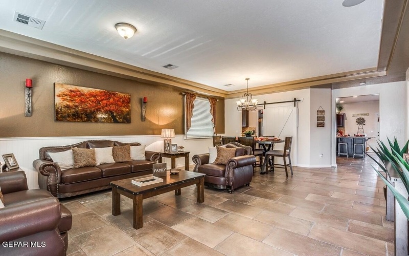 12800 De La Rosa Avenue, El Paso, TX 79928, 5 Bedrooms Bedrooms, ,2 BathroomsBathrooms,Residential,For Sale,12800 De La Rosa Avenue,919183