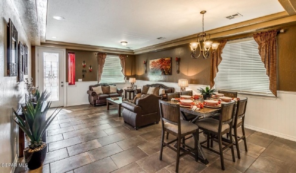 12800 De La Rosa Avenue, El Paso, TX 79928, 5 Bedrooms Bedrooms, ,2 BathroomsBathrooms,Residential,For Sale,12800 De La Rosa Avenue,919183