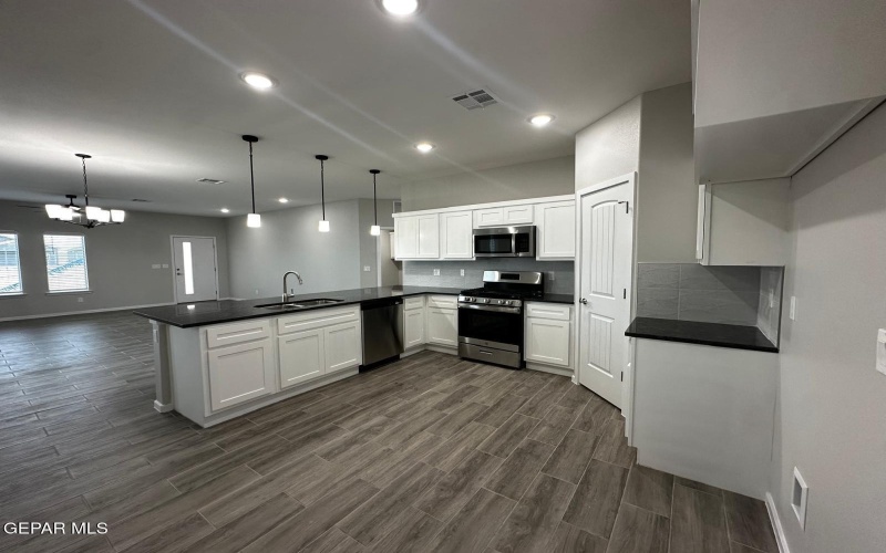 429 Davi's Greenwood, Vinton, TX 79821, 4 Bedrooms Bedrooms, ,2 BathroomsBathrooms,Residential,For Sale,429 Davi's Greenwood,919238