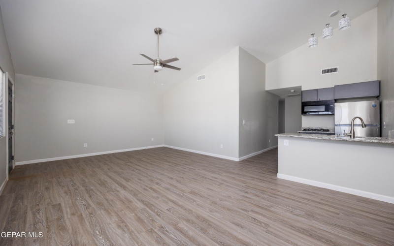 5204 Sun Valley #A, El Paso, TX 79924, 1 Bedroom Bedrooms, ,Residential Lease,For Rent,5204 Sun Valley,919286