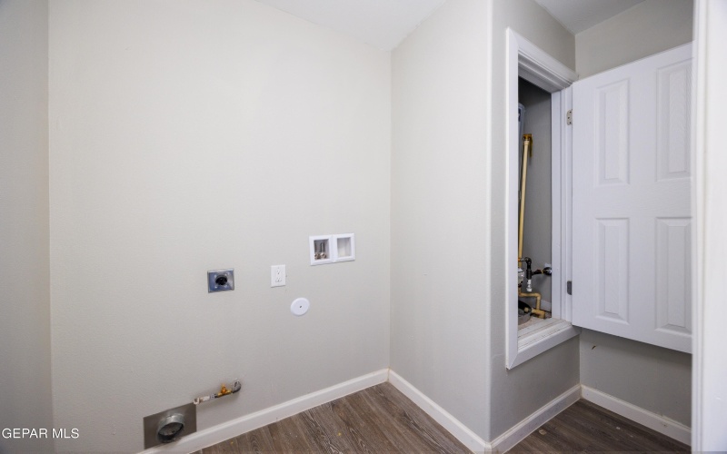 5204 Sun Valley #A, El Paso, TX 79924, 1 Bedroom Bedrooms, ,Residential Lease,For Rent,5204 Sun Valley,919286