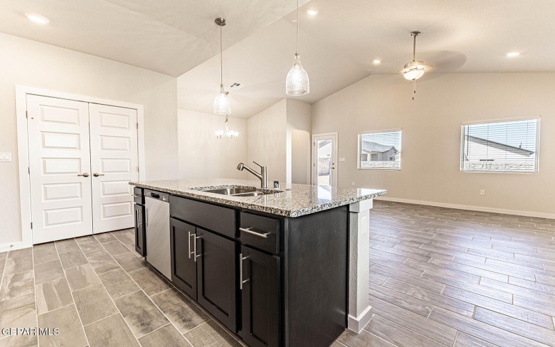 12924 Tatenhill Drive, El Paso, TX 79928, 4 Bedrooms Bedrooms, ,1 BathroomBathrooms,Residential,For Sale,12924 Tatenhill Drive,921308