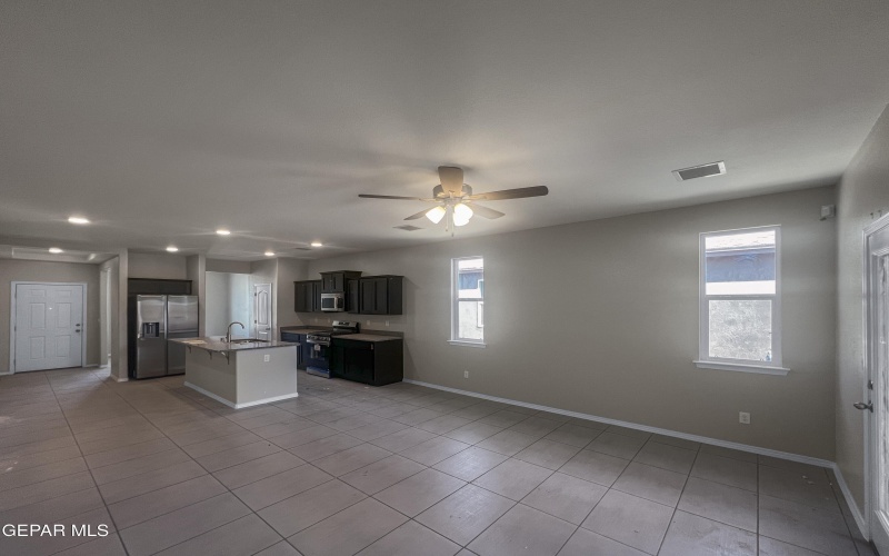15217 Apex Court, El Paso, TX 79938, 3 Habitaciones Habitaciones , ,1 BañoBaños,Residential,En Venta,15217 Apex Court,921317