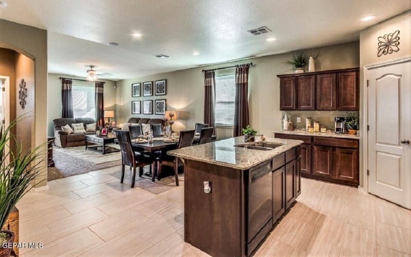 15225 Apex Court, El Paso, TX 79938, 4 Bedrooms Bedrooms, ,1 BathroomBathrooms,Residential,For Sale,15225 Apex Court,921325