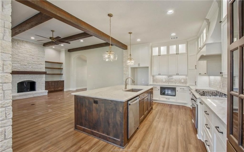 4833 White Ash Court, College Station, TX 77845, 5 Bedrooms Bedrooms, ,5 BathroomsBathrooms,Residential,For Sale,4833 White Ash Court,25000011
