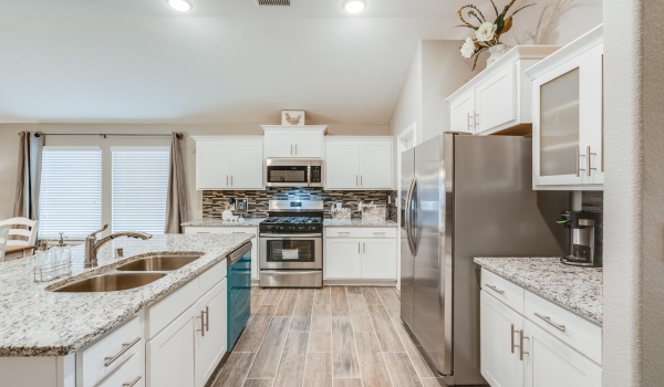 13857 Summer Valley Avenue, El Paso, TX 79928, 4 Habitaciones Habitaciones , ,3 BañosBaños,Residential,En Venta,13857 Summer Valley Avenue,921124