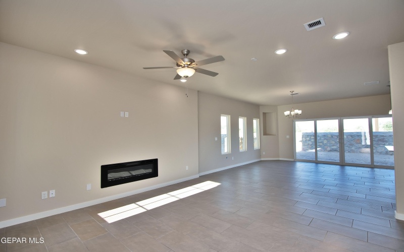 5905 Ruidoso Downs Street, El Paso, TX 79932, 4 Bedrooms Bedrooms, ,1 BathroomBathrooms,Residential,For Sale,5905 Ruidoso Downs Street,921385