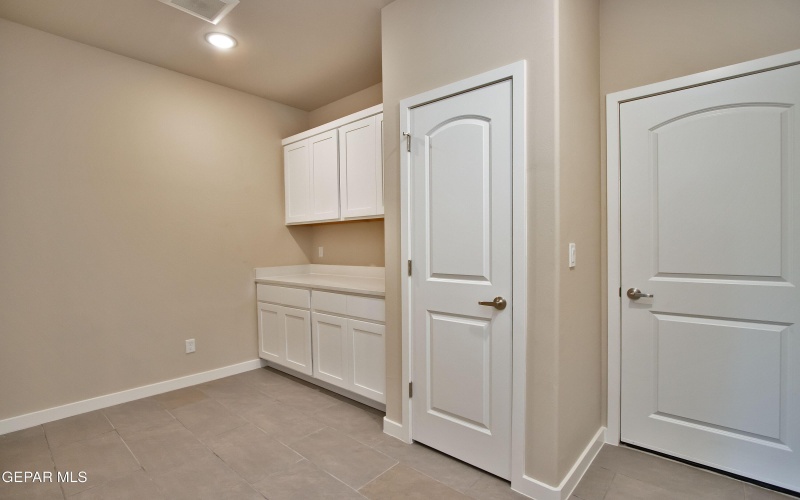 5905 Ruidoso Downs Street, El Paso, TX 79932, 4 Bedrooms Bedrooms, ,1 BathroomBathrooms,Residential,For Sale,5905 Ruidoso Downs Street,921385