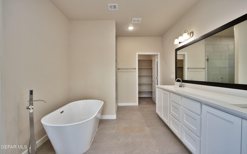5905 Ruidoso Downs Street, El Paso, TX 79932, 4 Bedrooms Bedrooms, ,1 BathroomBathrooms,Residential,For Sale,5905 Ruidoso Downs Street,921385