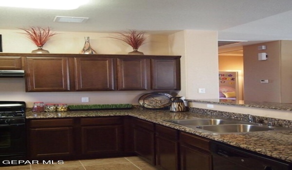 12888 Star Gaze Avenue, El Paso, TX 79928, 3 Habitaciones Habitaciones , ,1 BañoBaños,Residential,En Venta,12888 Star Gaze Avenue,921389