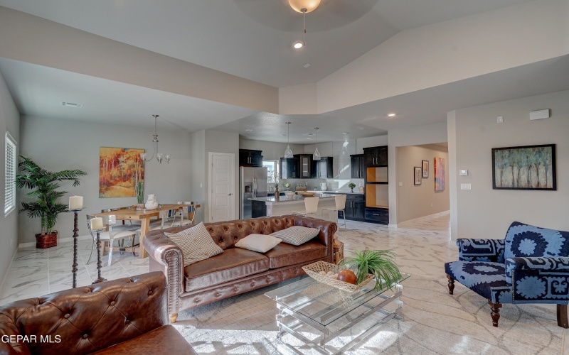 12912 Tatenhill Drive, El Paso, TX 79928, 4 Habitaciones Habitaciones , ,1 BañoBaños,Residential,En Venta,12912 Tatenhill Drive,921273