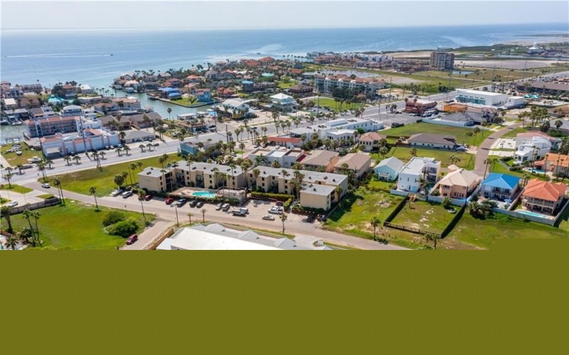 109 E Parade Drive #D, South Padre Island, TX 78597, 2 Bedrooms Bedrooms, ,2 BathroomsBathrooms,Residential,For Sale,109 E Parade Drive,409715