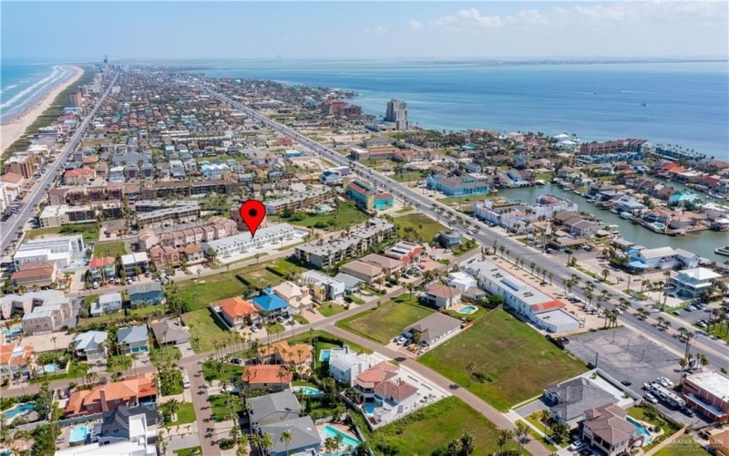 109 E Parade Drive #E, South Padre Island, TX 78597, 2 Bedrooms Bedrooms, ,2 BathroomsBathrooms,Residential,For Sale,109 E Parade Drive,409716