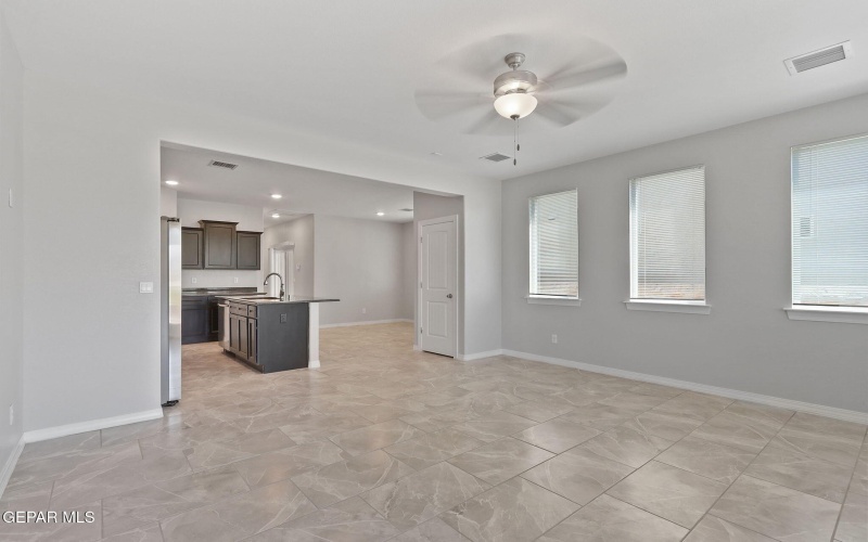 5888 KOBE BRYANT Street, El Paso, TX 79924, 3 Habitaciones Habitaciones , ,1 BañoBaños,Residential,En Venta,5888 KOBE BRYANT Street,921606