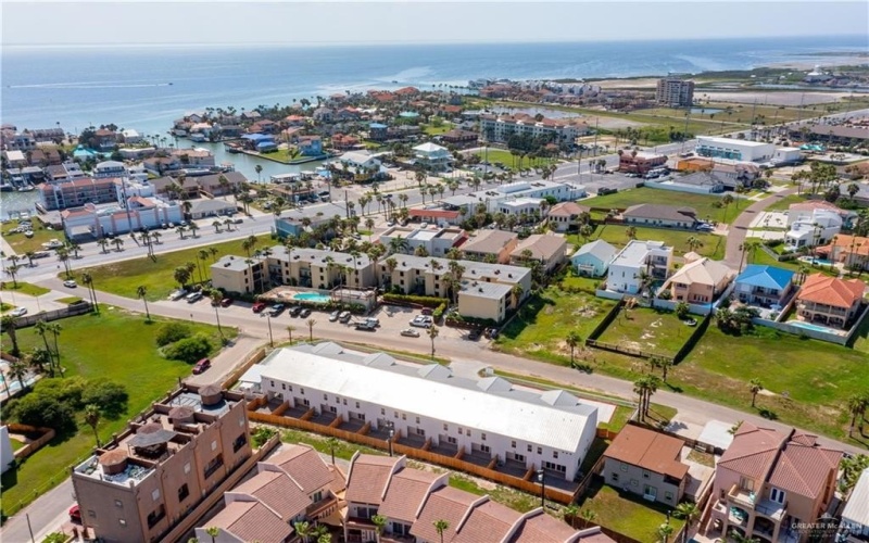 109 E Parade Drive #J, South Padre Island, TX 78597, 2 Bedrooms Bedrooms, ,2 BathroomsBathrooms,Residential,For Sale,109 E Parade Drive,409721