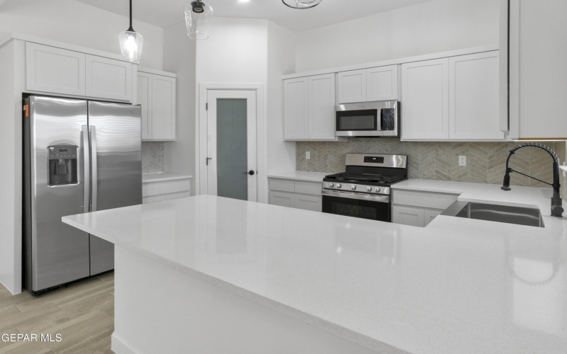 13893 Sky Harbor Avenue, Horizon City, TX 79928, 4 Bedrooms Bedrooms, ,2 BathroomsBathrooms,Residential,For Sale,13893 Sky Harbor Avenue,921629