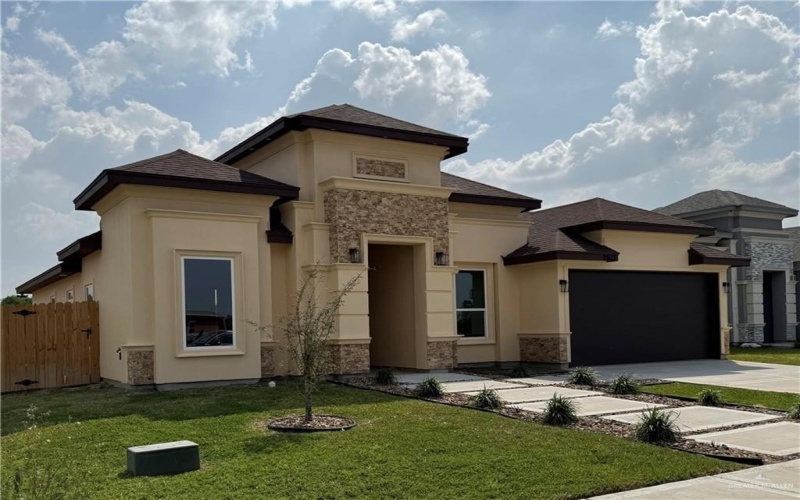 2613 Linva Avenue, Edinburg, TX 78539, 4 Bedrooms Bedrooms, ,2 BathroomsBathrooms,Residential,For Sale,2613 Linva Avenue,437919