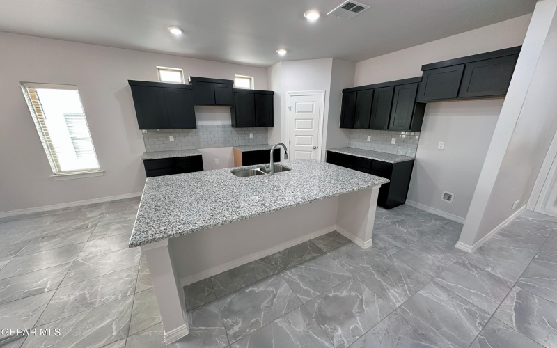 917 LARKHALL Place, El Paso, TX 79928, 4 Bedrooms Bedrooms, ,3 BathroomsBathrooms,Residential,For Sale,917 LARKHALL Place,921712