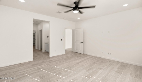 13381 Highworth Drive, El Paso, TX 79928, 3 Habitaciones Habitaciones , ,3 BañosBaños,Residential,En Venta,13381 Highworth Drive,921733