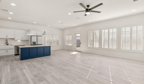 13381 Highworth Drive, El Paso, TX 79928, 3 Habitaciones Habitaciones , ,3 BañosBaños,Residential,En Venta,13381 Highworth Drive,921733