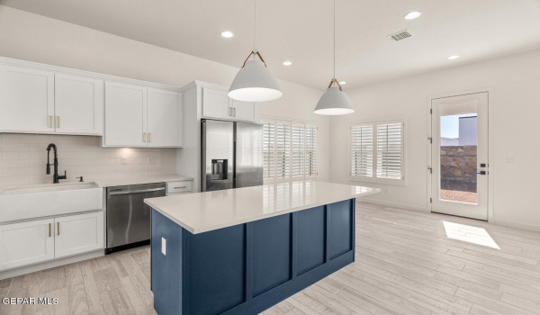 13381 Highworth Drive, El Paso, TX 79928, 3 Habitaciones Habitaciones , ,3 BañosBaños,Residential,En Venta,13381 Highworth Drive,921733