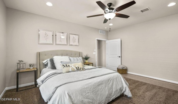 913 Raegil Street, El Paso, TX 79928, 3 Bedrooms Bedrooms, ,1 BathroomBathrooms,Residential,For Sale,913 Raegil Street,921737