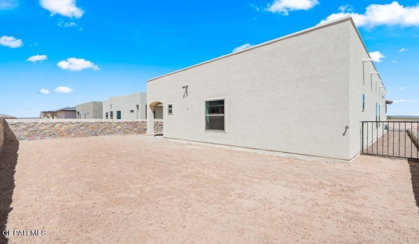 913 Raegil Street, El Paso, TX 79928, 3 Bedrooms Bedrooms, ,1 BathroomBathrooms,Residential,For Sale,913 Raegil Street,921737