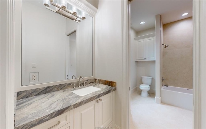 3317 Legacy Court, Bryan, TX 77802, 3 Bedrooms Bedrooms, ,2 BathroomsBathrooms,Residential,For Sale,3317 Legacy Court,25000286