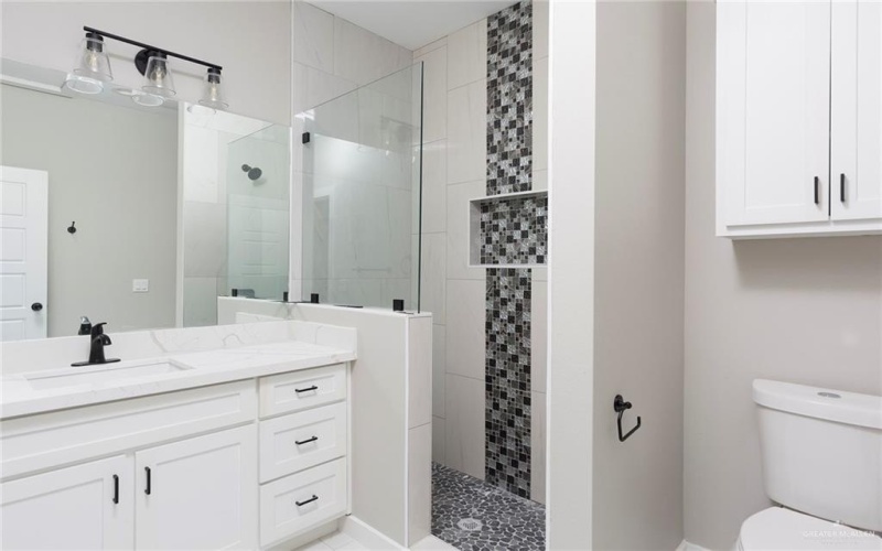 9206 N 25th Lane, McAllen, TX 78504, 3 Habitaciones Habitaciones , ,2 BañosBaños,Residential,En Venta,9206 N 25th Lane,440248