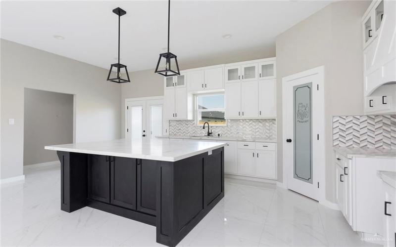 9206 N 25th Lane, McAllen, TX 78504, 3 Habitaciones Habitaciones , ,2 BañosBaños,Residential,En Venta,9206 N 25th Lane,440248