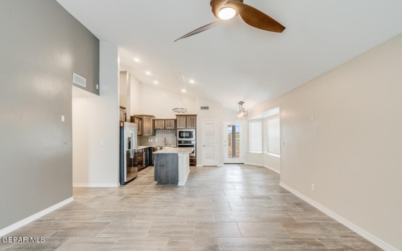 15204 Composition Avenue, El Paso, TX 79938, 4 Bedrooms Bedrooms, ,2 BathroomsBathrooms,Residential,For Sale,15204 Composition Avenue,921761