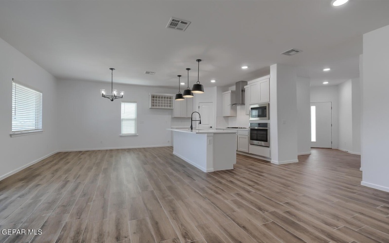 7445 NORTE PORTUGAL Lane, El Paso, TX 79934, 5 Bedrooms Bedrooms, ,3 BathroomsBathrooms,Residential,For Sale,7445 NORTE PORTUGAL Lane,921829