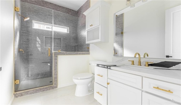 13908 N 35th Street, McAllen, TX 78504, 4 Bedrooms Bedrooms, ,3 BathroomsBathrooms,Residential,For Sale,13908 N 35th Street,444368