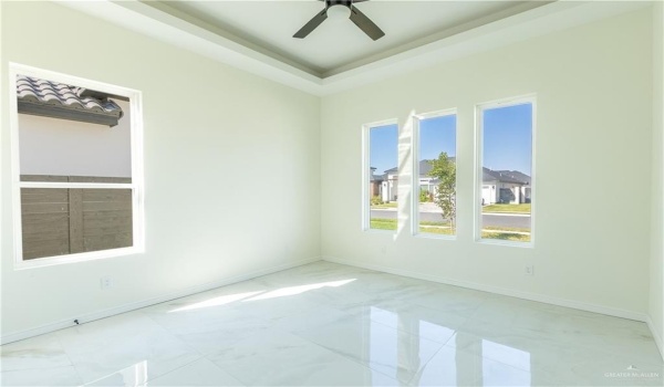 13908 N 35th Street, McAllen, TX 78504, 4 Bedrooms Bedrooms, ,3 BathroomsBathrooms,Residential,For Sale,13908 N 35th Street,444368