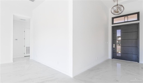 13908 N 35th Street, McAllen, TX 78504, 4 Bedrooms Bedrooms, ,3 BathroomsBathrooms,Residential,For Sale,13908 N 35th Street,444368