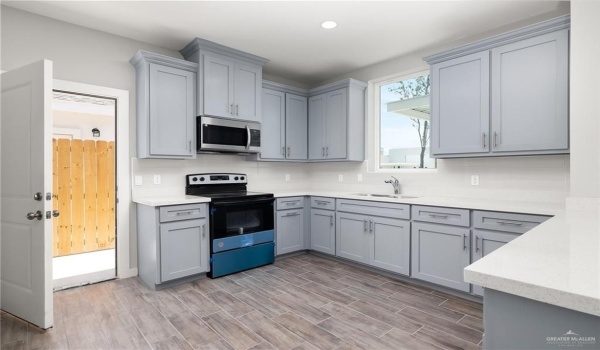 5713 Northwestern Avenue, McAllen, TX 78504, ,Residential Multi Family,For Sale,5713 Northwestern Avenue,445618