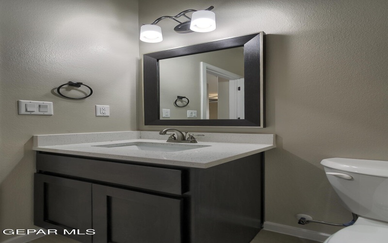 421 Davi's Greenwood Court, Vinton, TX 79821, 4 Bedrooms Bedrooms, ,2 BathroomsBathrooms,Residential,For Sale,421 Davi's Greenwood Court,921871