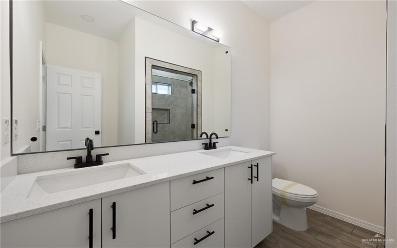 1609 Karen Drive #A1, Alton, TX 78573, 2 Bedrooms Bedrooms, ,2 BathroomsBathrooms,Residential,For Sale,1609 Karen Drive,446135