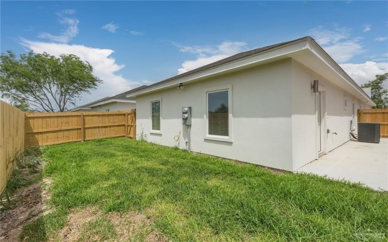 421 E Acacia Street, Alamo, TX 78516, ,Residential Multi Family,For Sale,421 E Acacia Street,446244