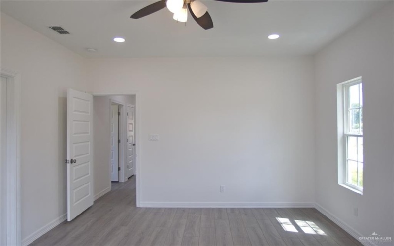 837 S Virginia Avenue, Mercedes, TX 78570, 3 Bedrooms Bedrooms, ,2 BathroomsBathrooms,Residential,For Sale,837 S Virginia Avenue,446843