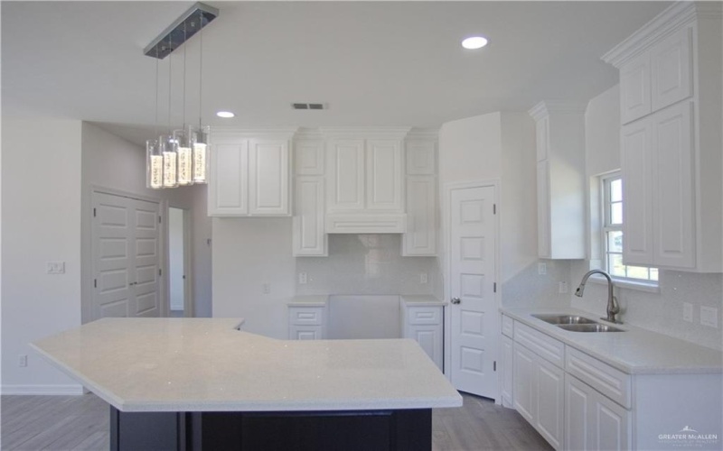 837 S Virginia Avenue, Mercedes, TX 78570, 3 Bedrooms Bedrooms, ,2 BathroomsBathrooms,Residential,For Sale,837 S Virginia Avenue,446843