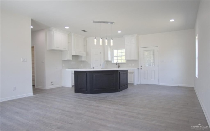 837 S Virginia Avenue, Mercedes, TX 78570, 3 Bedrooms Bedrooms, ,2 BathroomsBathrooms,Residential,For Sale,837 S Virginia Avenue,446843