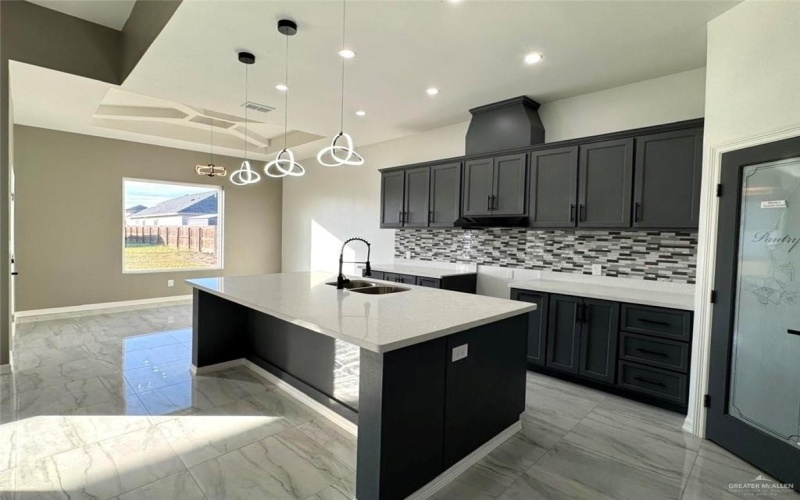 3803 Gambit Road, San Juan, TX 78589, 3 Habitaciones Habitaciones , ,2 BañosBaños,Residential,En Venta,3803 Gambit Road,447038
