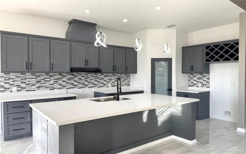 3803 Gambit Road, San Juan, TX 78589, 3 Habitaciones Habitaciones , ,2 BañosBaños,Residential,En Venta,3803 Gambit Road,447038