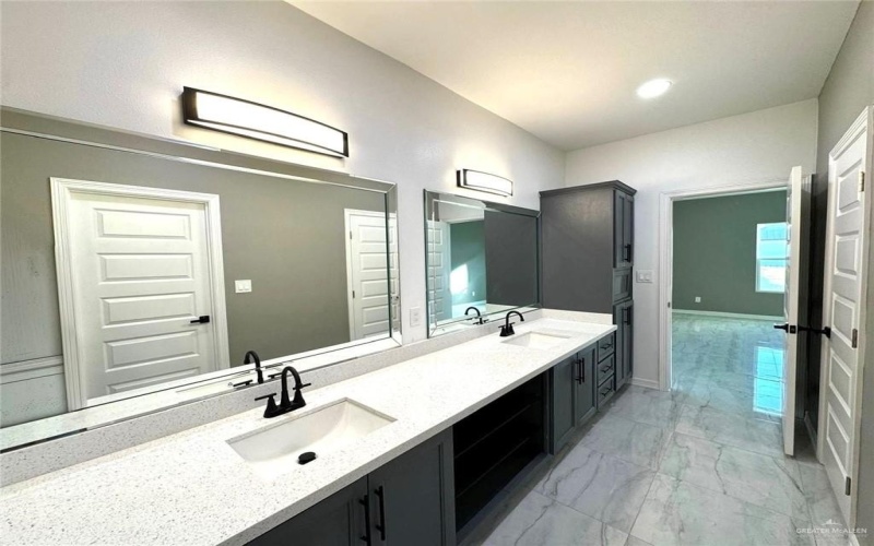 3803 Gambit Road, San Juan, TX 78589, 3 Habitaciones Habitaciones , ,2 BañosBaños,Residential,En Venta,3803 Gambit Road,447038